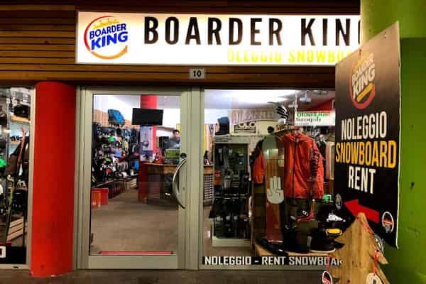 Boarder King Shop Snowboards House