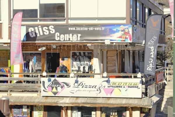 Ski Republic Centre Station Gliss Center