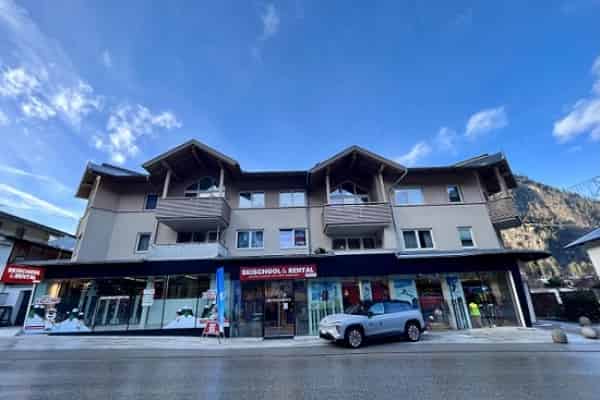 Skischule & Skiverleih Snowsports Mayrhofen